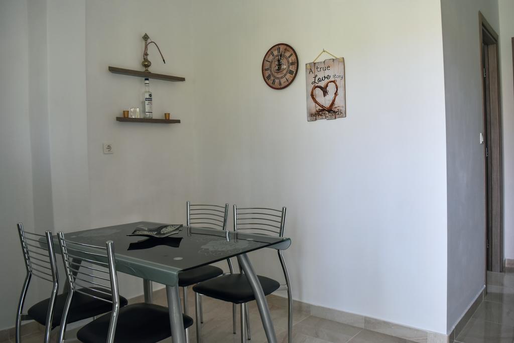 Mirsini Apartments Agios Georgios  Exterior photo